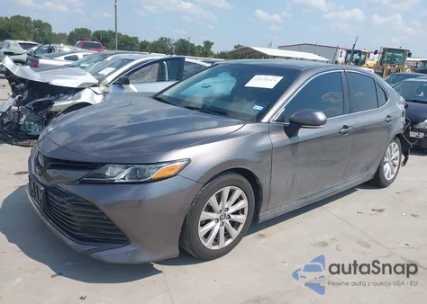 2018 Toyota Camry Le from USA, damaged, VIN 4T1B11HK4JU105471